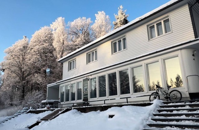 Idyllic 5-bedroom house in enchanting Lappeenranta with WiFi, AC