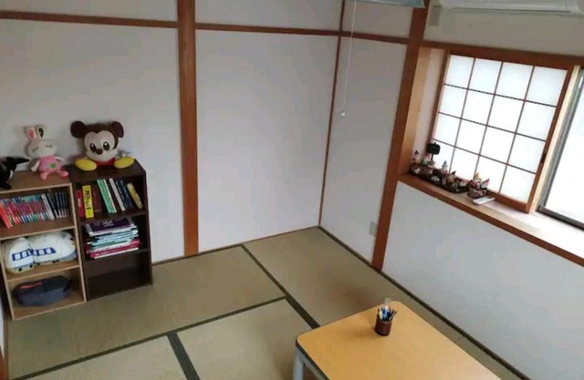 IIIハウス ひらパーからすぐの3階建て一軒家 全寝室エアコン新調 wifi完備 旅行&ビジネス大歓迎