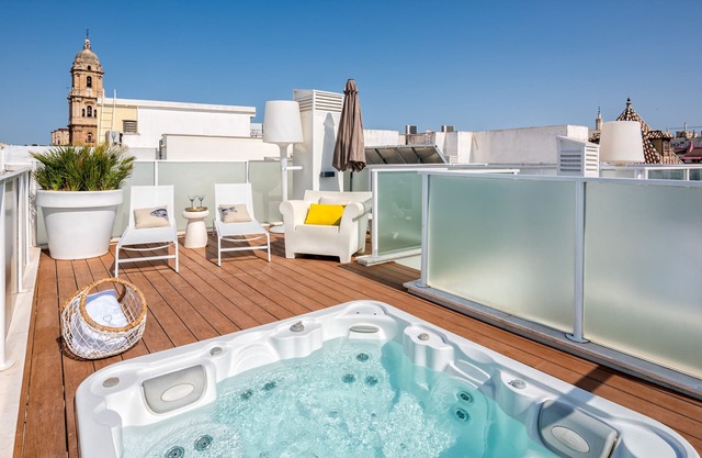 iloftmalaga Premium Calle Nueva 5B, Jacuzzi y terraza privada