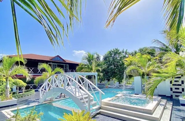 Imagínate en Esta Preciosa Villa con Piscina Privada