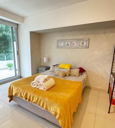 Impecable estudio en lujoso edificio en Caballito