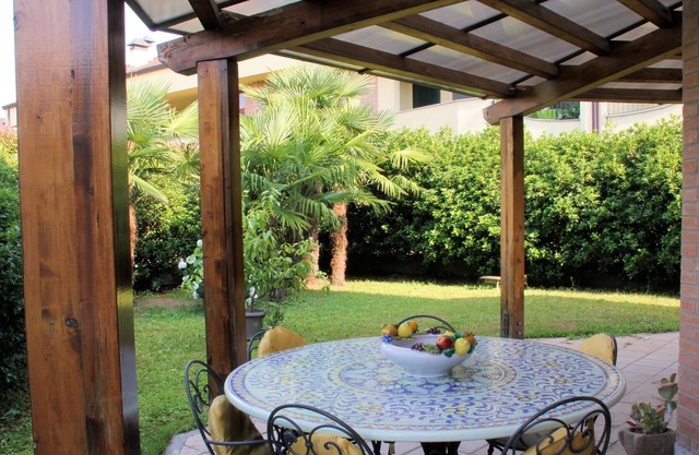 In a very green area, convenient to Expo center - Fair and Arese mall