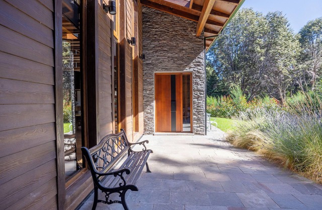 Incredible house on nahuel huapi lake