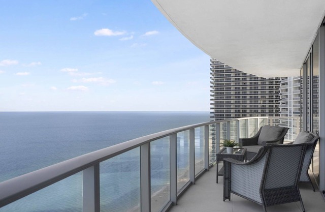 Incredible oceanfront apartment with breathtaking views - 22th floor