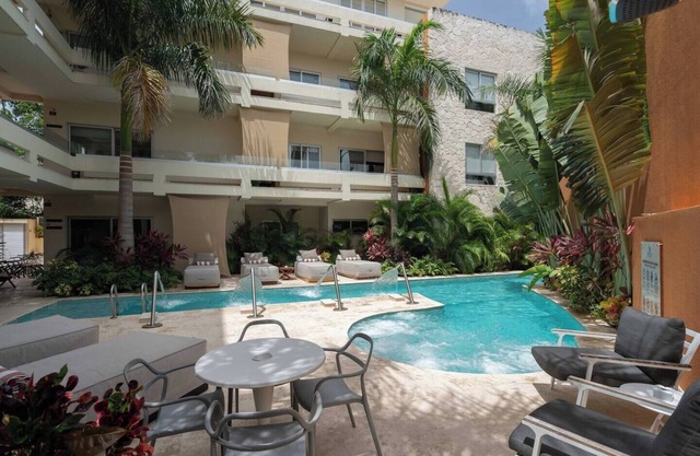 Incredible private property: 2 apartments with wifi, pool and nearby cenote