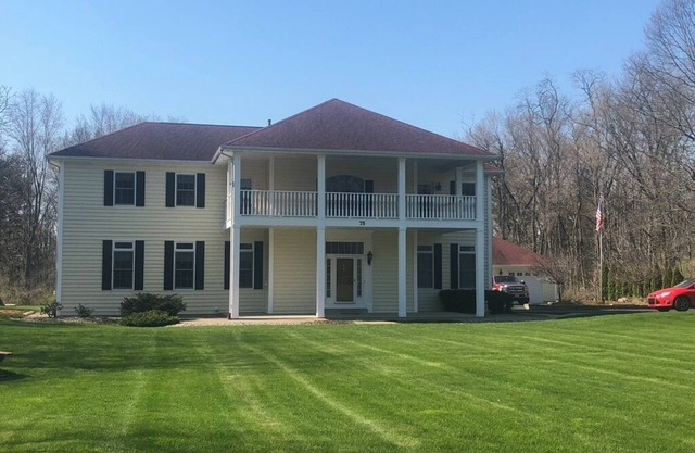 Indiana Dunes Getaway on 2 acres! Truly unique 4 Bedroom, 4 Bath home!