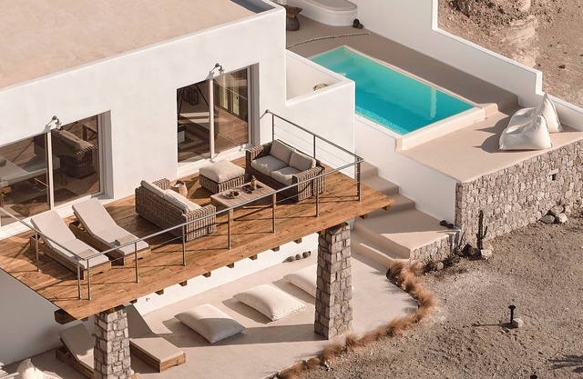 infinity seafront villa