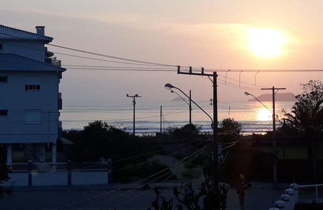 Ingleses Norte com vista para o mar, 100m da praia