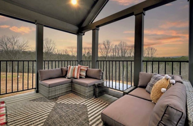 Innisfree Ridge | Book 2 Nights and Get 3rd Free!