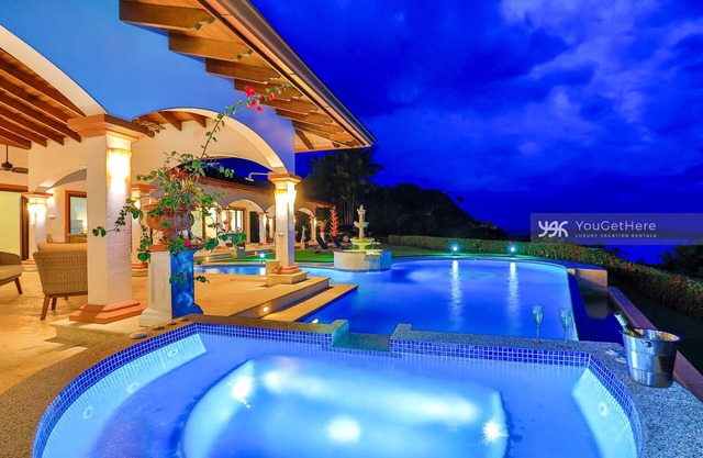 Introductory Rates ! Awesome Panoramic Views, Luxury & Comfortable Villa