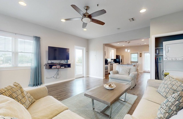 Inviting home with pool, Gulf view, tennis, patio, central AC, & W/D