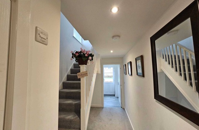 Ipswich - 3 Beds - Sleeps 6 - Private Garden