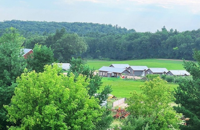 Irish Acres Farm GLAMPGroundnDeluxe & Rustic GlampingnHosting n1-22 persons