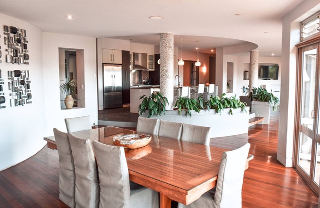 IRO LUXURY RETREAT - Panoramic views with absolute privacy