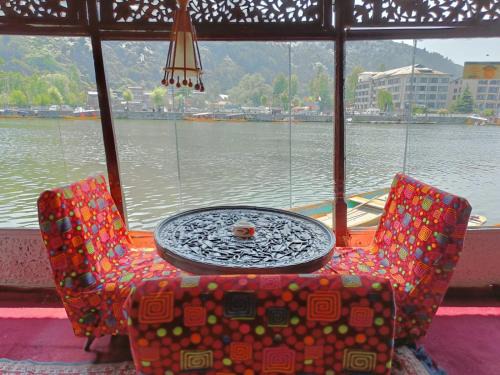 Island homestay in dal lake