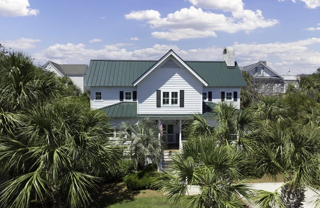 Island House Updated DeBordieu Home just steps away from the beach