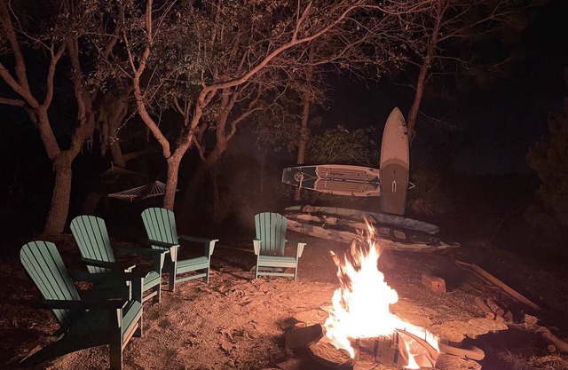 Island Sanctuary and Retreat - Secluded waterfront home on historic island