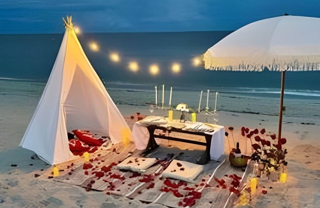 Italian Beach House with Pool & King Bed