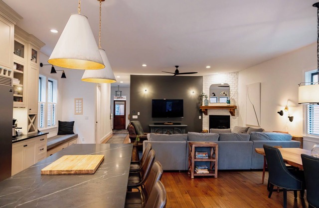 Italian Vil Gem | GameRm High St .2mi Parking