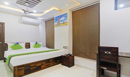 Itsy Hotels J A Royal Suites Manikonda