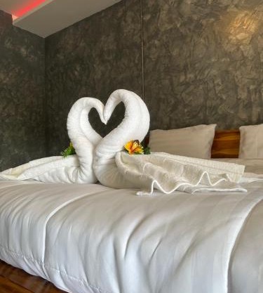 J House Has Love