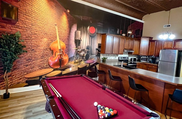 Jazz Club Themed Downtown Sandusky