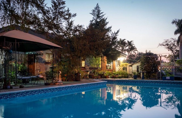 Jean Lee Bed & Breakfast