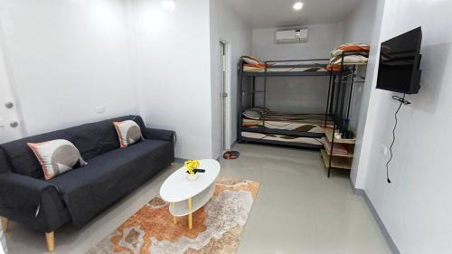 Jen's Hilltop Short-Term Rentals