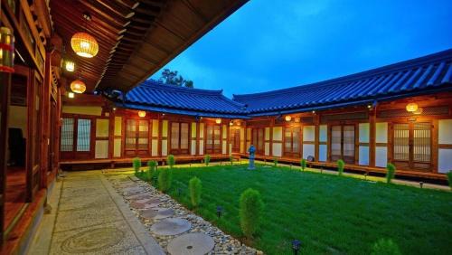 Jeonju Pungnamheon Hanok Stay