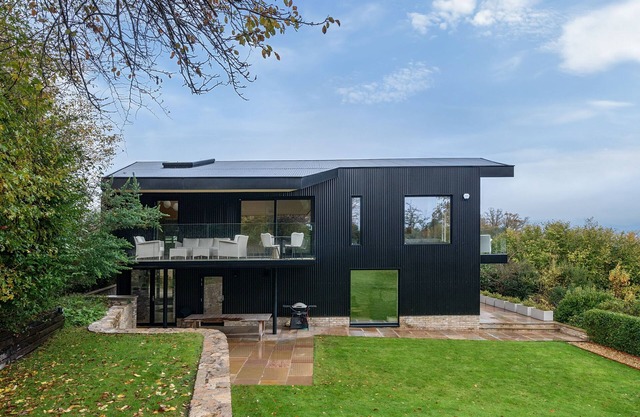 Jessamy - sleeps 8 guests in 4 bedrooms