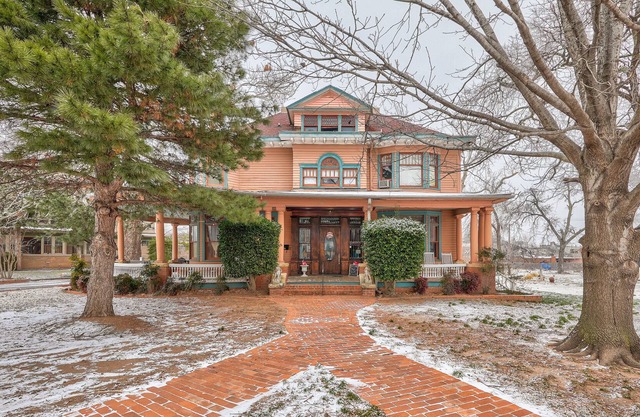 Jim Bob Victorian Mansion