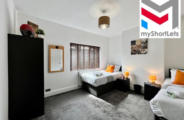 Johnson House - Great for Contractors or Family Holidays