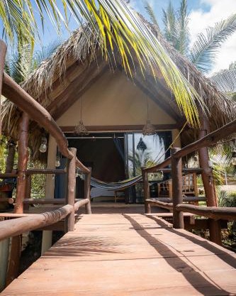 Jovita y Pancho Resort Saladita