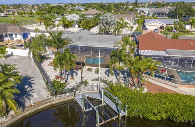 Joyful Waterfront Heated Pool 30d+ discount 3b-2bth full of games