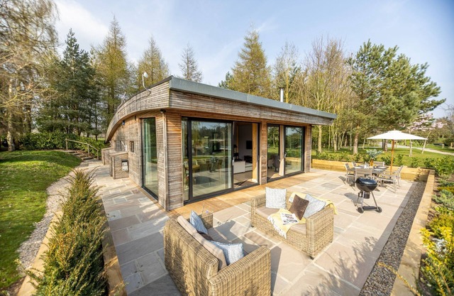 Jules - a lodge that sleeps 6 guests in 3 bedrooms