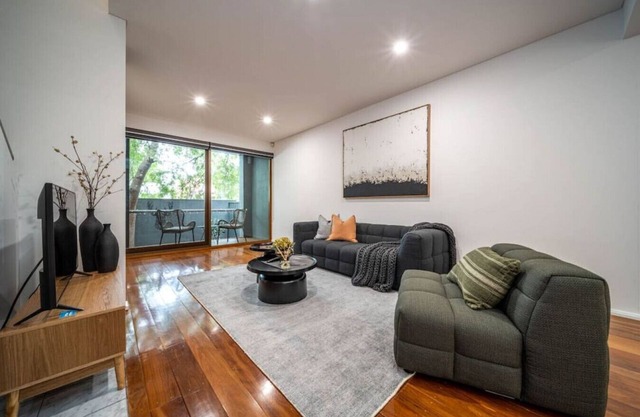 ★Juniper on Rundle★Wifi✔︎Balcony✔︎Shopping✔︎Cafes