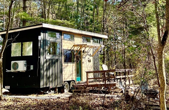 Juniper Tiny House by The Lake