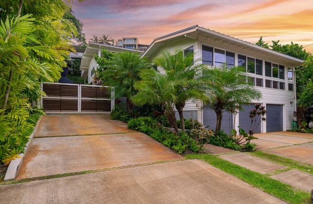 Kaikea Modern 1Ba Lanikai Cottage: Stylish & Private - 5 Min from Lanikai Beach