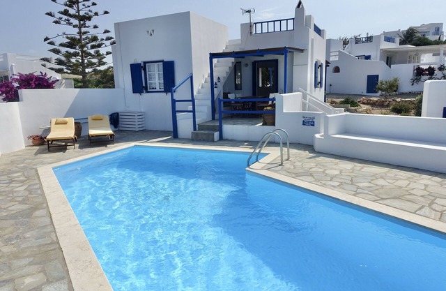 Kamari Villa- G With Private Swimming Pool