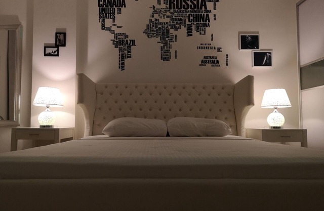 Kandi Towers 1&2 Luxurious Penthouse Suite (1 BR)