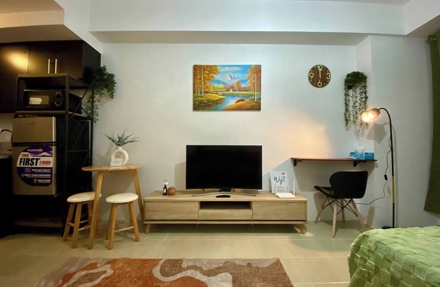 Kasara T1-4K Urban Staycation
