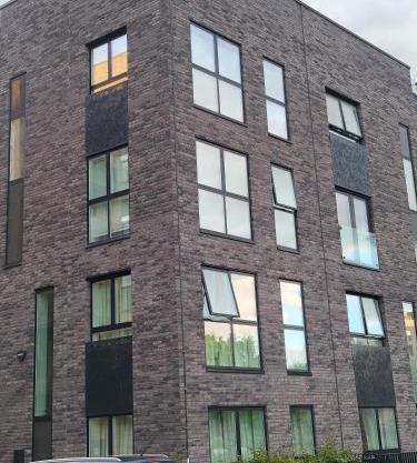 Kayz Lodge- Luxury Ensuite-Private & Shared Accommodation in a New House at the Olympic village overlooking Stratford Westfield and Tube Station