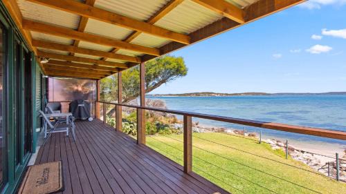 Kellidie Bliss Is Coffin Bay's Touch Of Paradise - Perfect Couples Retreat