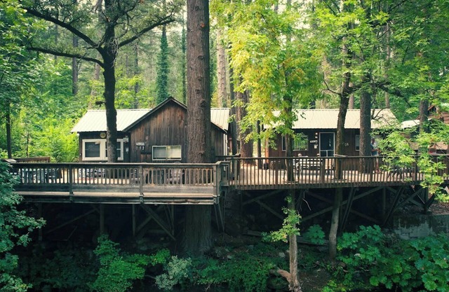 Kells Cabins, RiverCast & Upper Sac Shack together