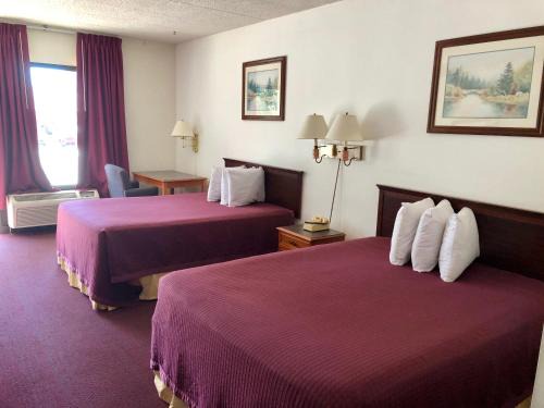 Kewanee Motor Lodge