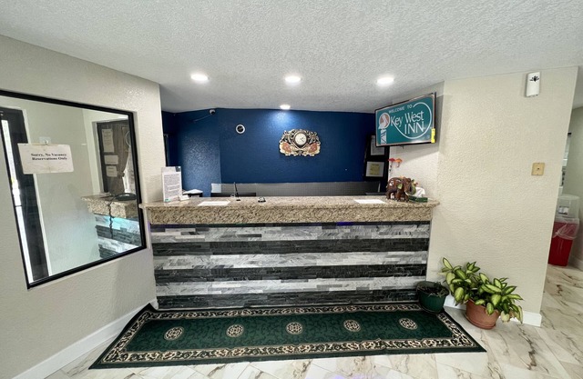 Key West Inn - Roanoke