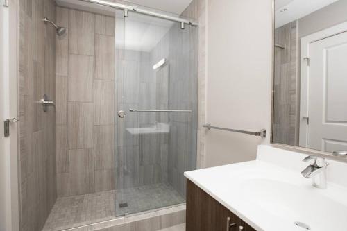 Keyless Entry Laundry in Unit Pet Friendly