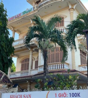 Khách Sạn Hoàng Lan