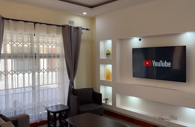 Kick back and relax in this calm, stylish space. Located few miles just east of