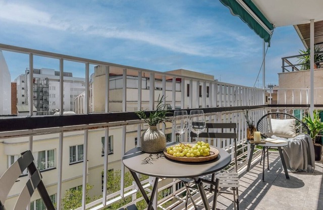 Kiin - 3 bedrooms and terrace in Goya